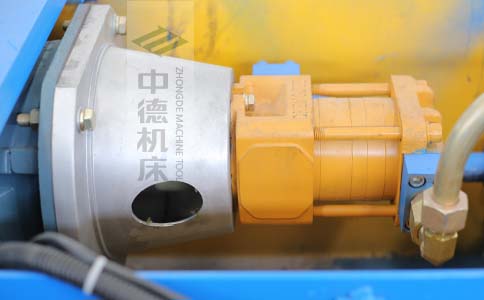 ZDPK-8025采用國內(nèi)一流品牌電機及油泵，動力強勁，噪音低.jpg